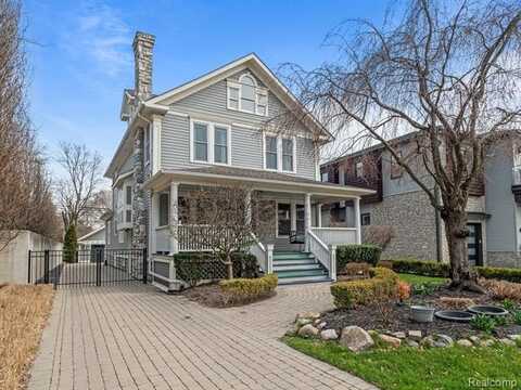731 S BATES Street, Birmingham, MI 48009