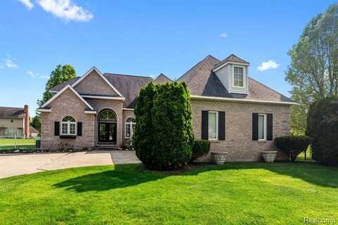 5218 HIGHPOINT Drive, Swartz Creek, MI 48473