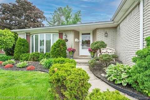 15114 MAPLEWOOD Lane, Plymouth, MI 48170