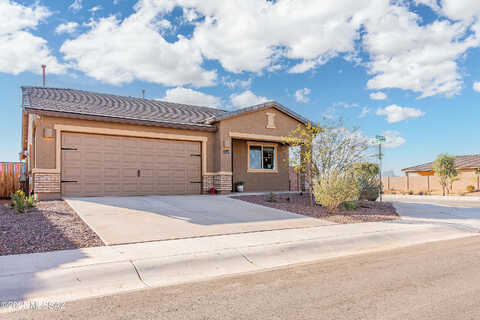 Iron Jaw, RED ROCK, AZ 85145