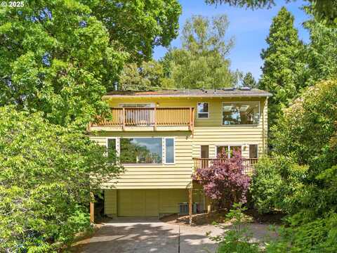 7027 SW 33RD PL, Portland, OR 97219