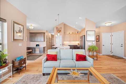 Ann Marie, OCONOMOWOC, WI 53066