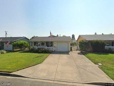 Country Club, WOODBURN, OR 97071