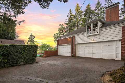 Edgecliff, PORTLAND, OR 97219