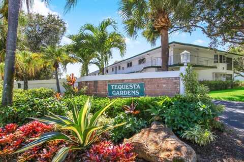 8 Garden Street, Tequesta, FL 33469
