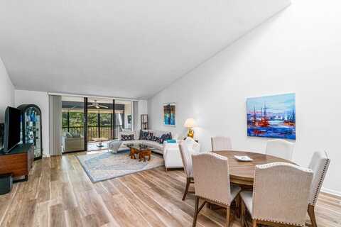 61 Eastgate Drive, Boynton Beach, FL 33436
