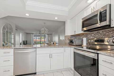 911 Gardenia Drive, Delray Beach, FL 33483