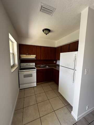 704 SW 16th Avenue, Fort Lauderdale, FL 33312