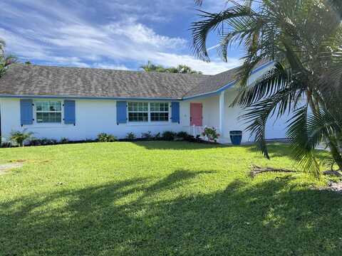 8014 SE Carlton Street, Hobe Sound, FL 33455