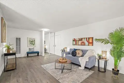 Easy, MOUNTAIN VIEW, CA 94043