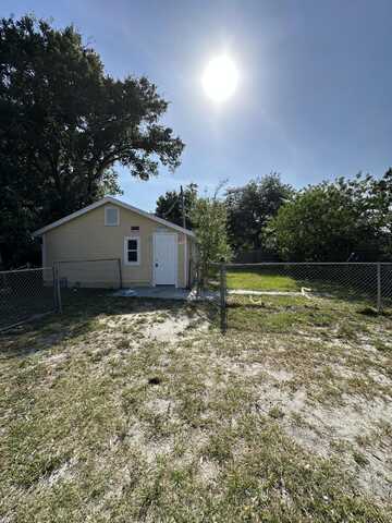 321 N 11th Street, Fort Pierce, FL 34950