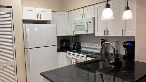 621 Cypress Lake Boulevard, Deerfield Beach, FL 33064
