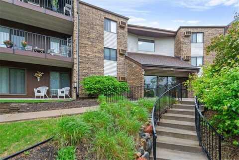 35 Nathan Lane N, Plymouth, MN 55441