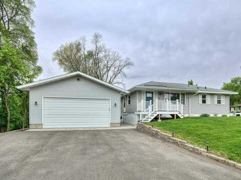 752 109th Avenue NE, Blaine, MN 55434