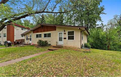 239 Buron Lane, South Saint Paul, MN 55075