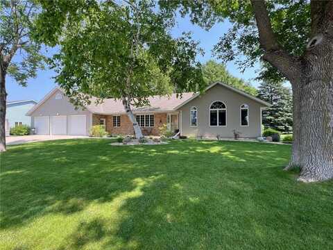 1715 Hansen Drive SW, Willmar, MN 56201