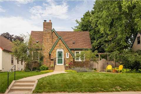 1549 Simpson Street, Saint Paul, MN 55108
