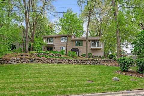 5401 Mount Normandale Drive, Bloomington, MN 55437