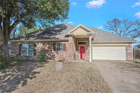 Jennifer, COLLEGE STATION, TX 77845