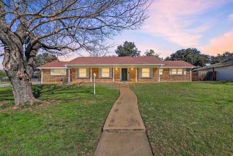 Sam Calloway, RIVER OAKS, TX 76114