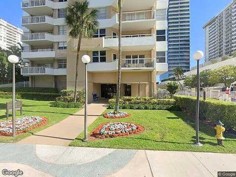 Ocean, HALLANDALE BEACH, FL 33009