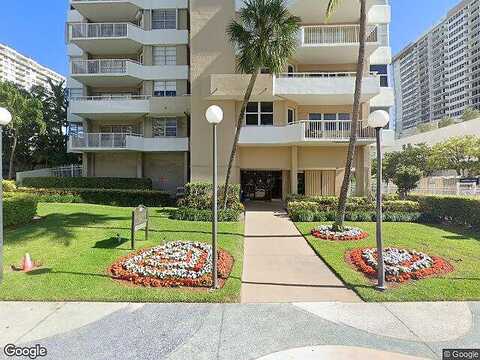 Ocean, HALLANDALE BEACH, FL 33009