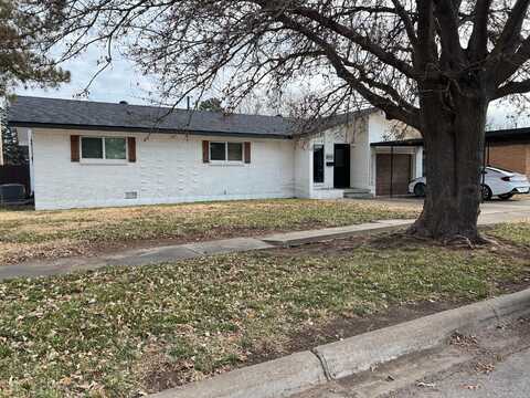 2201 S Harvard Street, Perryton, TX 79070