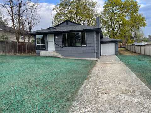 3315 W Queen Pl, Spokane, WA 99205