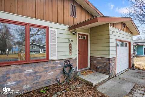 1920 E 56TH Avenue, Anchorage, AK 99507