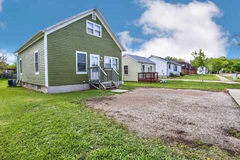 918 S Lawson Street, Aberdeen, SD 57401