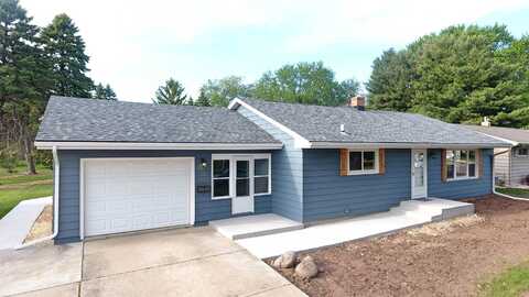1829 E Memorial Drive, Janesville, WI 53545