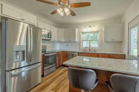 2334 16th Avenue, Monroe, WI 53566