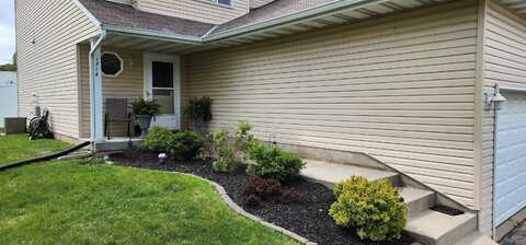1714 Fairview Drive, West Bend, WI 53090