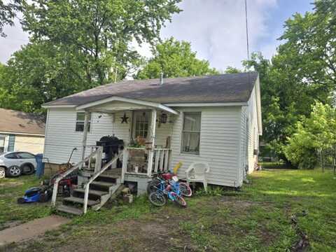 602 Center St, Bloomfield, MO 63825