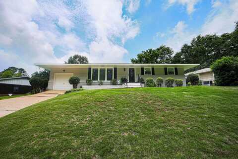 3512 E 18th Ct, Sheffield, AL 35660