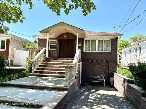 620 Tysens Lane, Staten Island, NY 10306