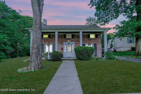77 S Goff Avenue, Staten Island, NY 10309