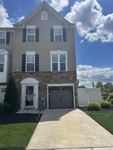 101 Pinnacle Pl, Sewell, NJ 08080
