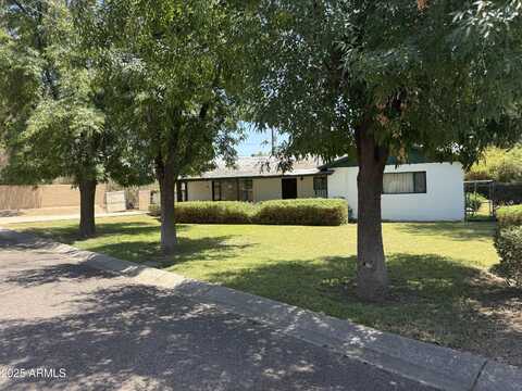 1447 E Town and Country Lane, Phoenix, AZ 85014