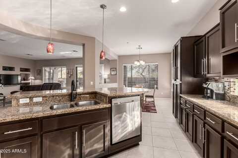 41638 N EMERALD LAKE Drive, Anthem, AZ 85086