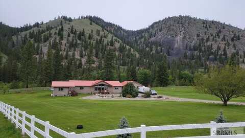10 Cameron Drive, North Fork, ID 83466