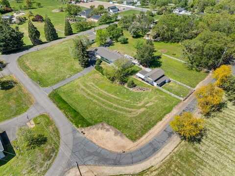 1745 Oakmont Drive, Medford, OR 97504