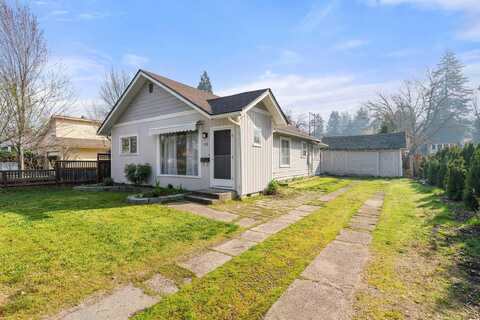113 Vancouver Avenue, Medford, OR 97504