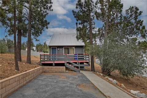 102 East Country Club Boulevard, Big Bear City, CA 92314