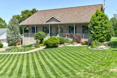 956 S Snowball W Lane, Santa Claus, IN 47579