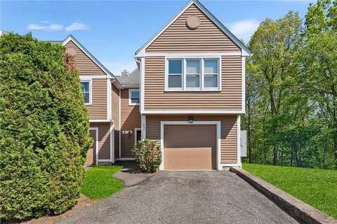 607 Brookhaven Lane, Woonsocket, RI 02895
