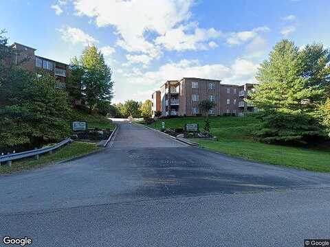 Mcvitty Forest Dr, Roanoke, VA 24018
