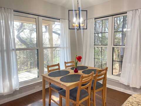 Wedglea Drive #230, Dallas, TX 75211