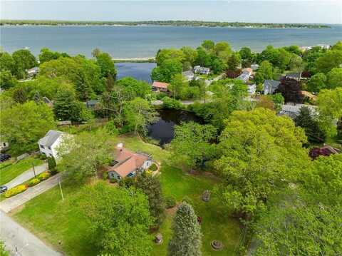 140 Baycliff Drive, Warwick, RI 02818