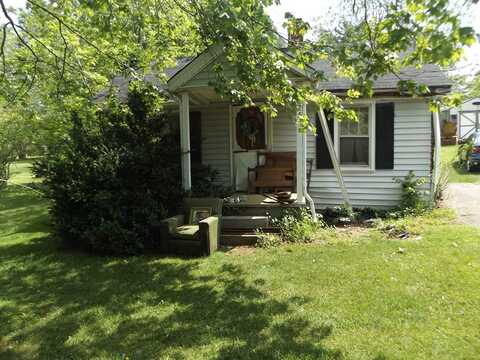 625 West Grayson St., Hillsville, VA 24343